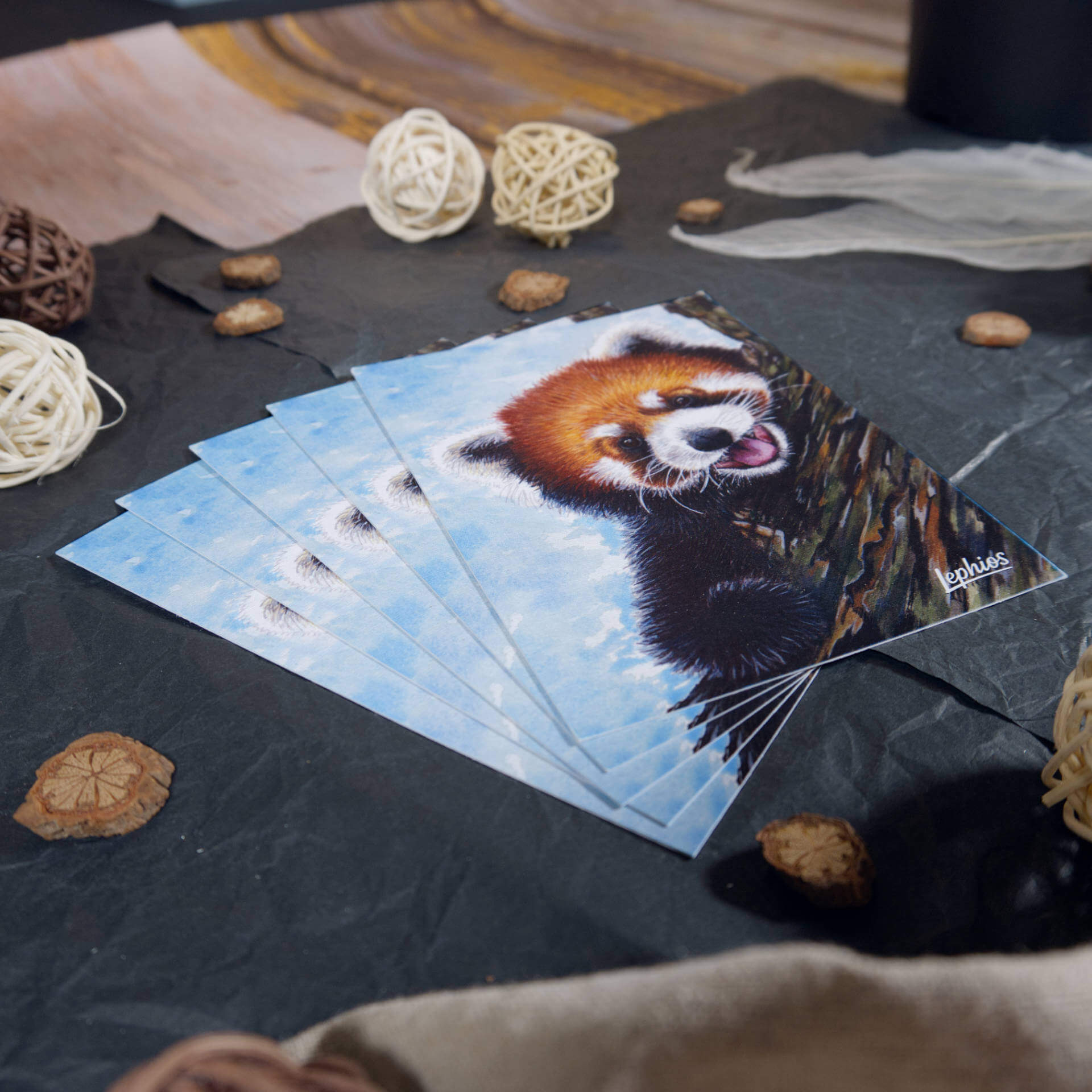 Postkarte | Red Panda – Taking a Break – Bild 4